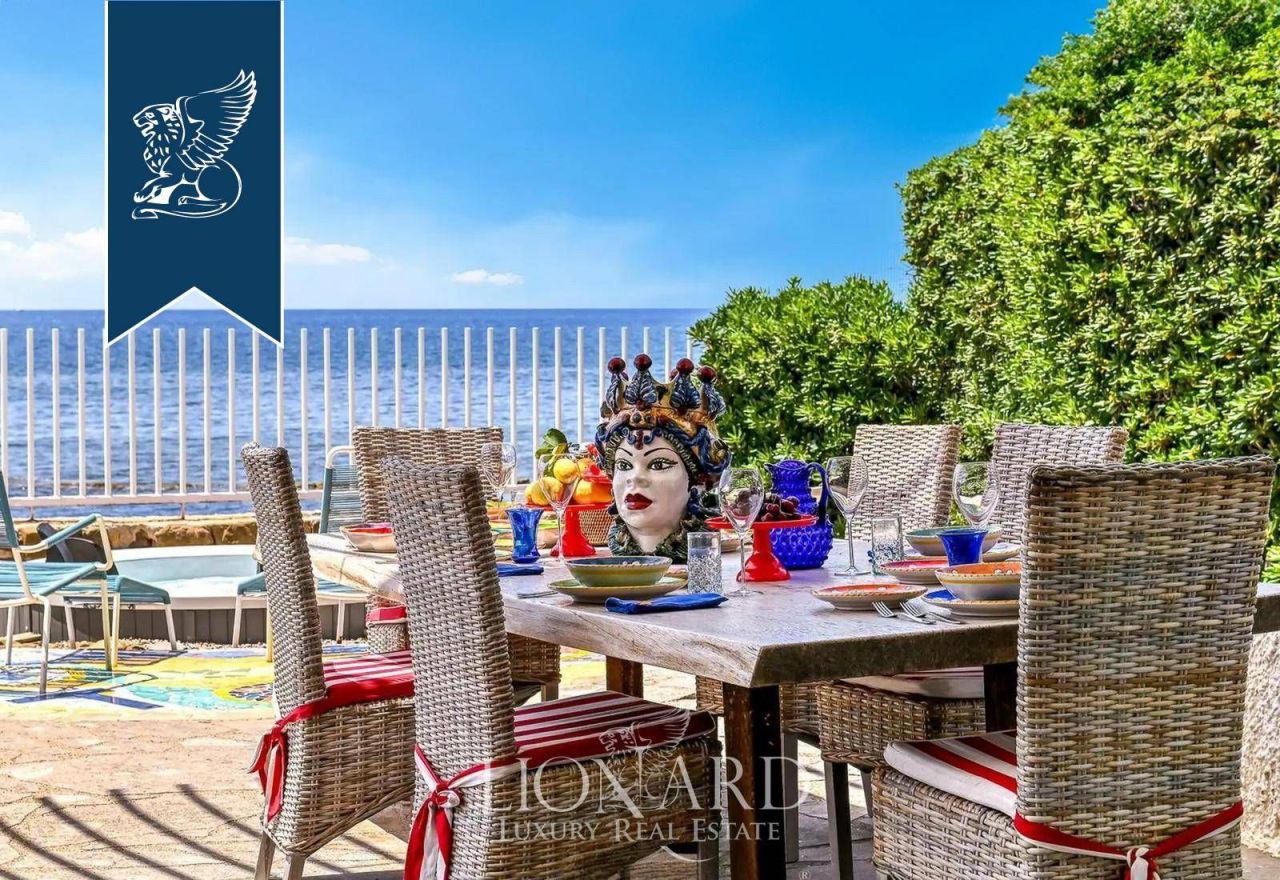 Вилла в Санта-Маринелле, Италия, 350 м² - фото 10