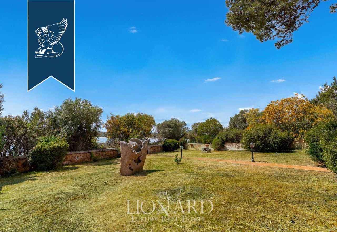 Вилла в Ольбии, Италия, 190 м² - фото 11