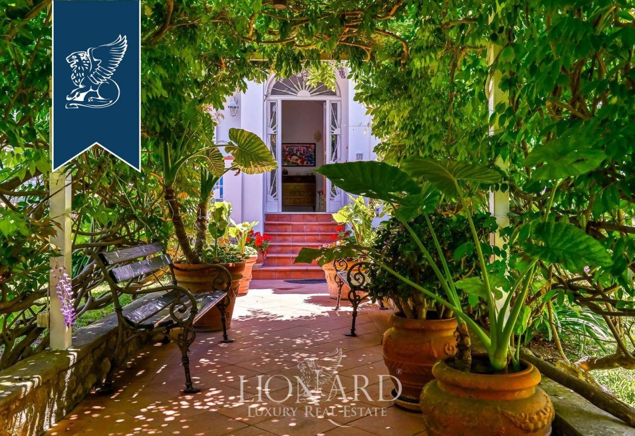 Вилла на Капри, Италия, 163 м² - фото 11