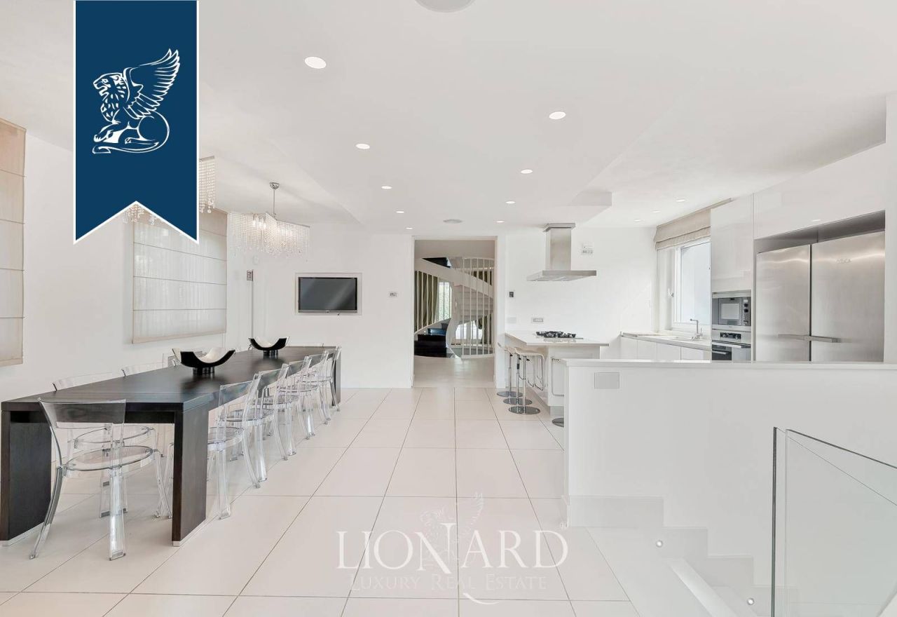 Вилла в Форте деи Марми, Италия, 670 м² - фото 12