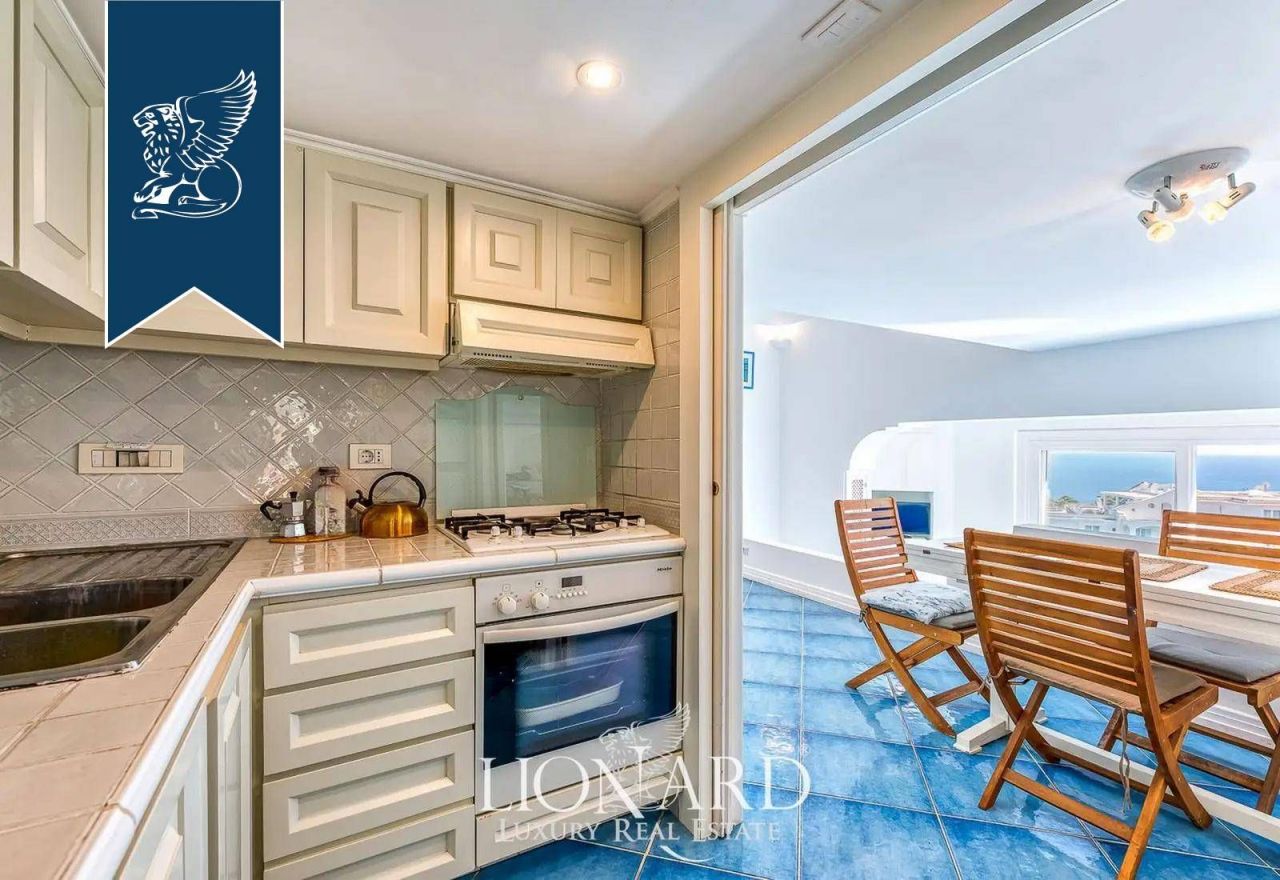 Апартаменты на Капри, Италия, 200 м² - фото 13