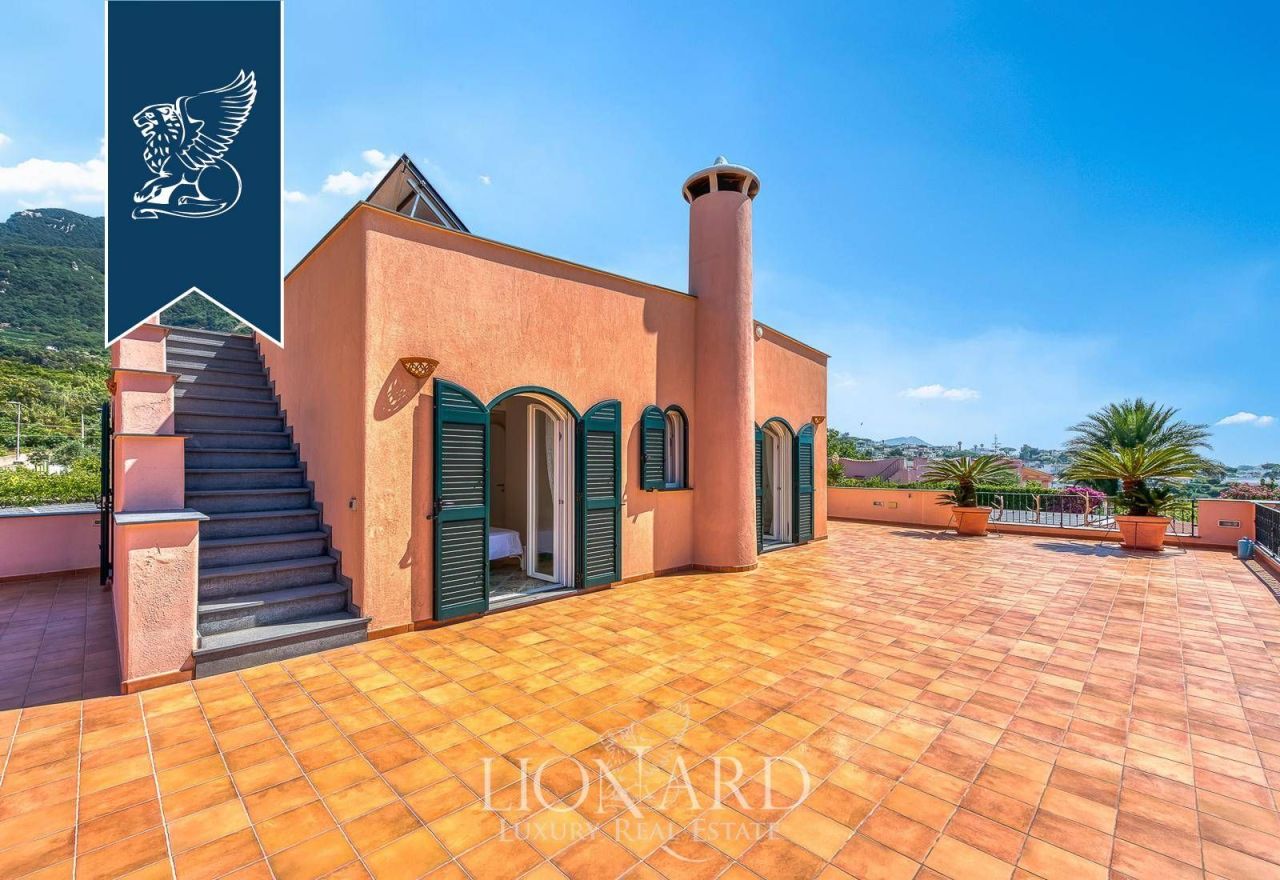 Вилла в Неаполе, Италия, 430 м² - фото 13