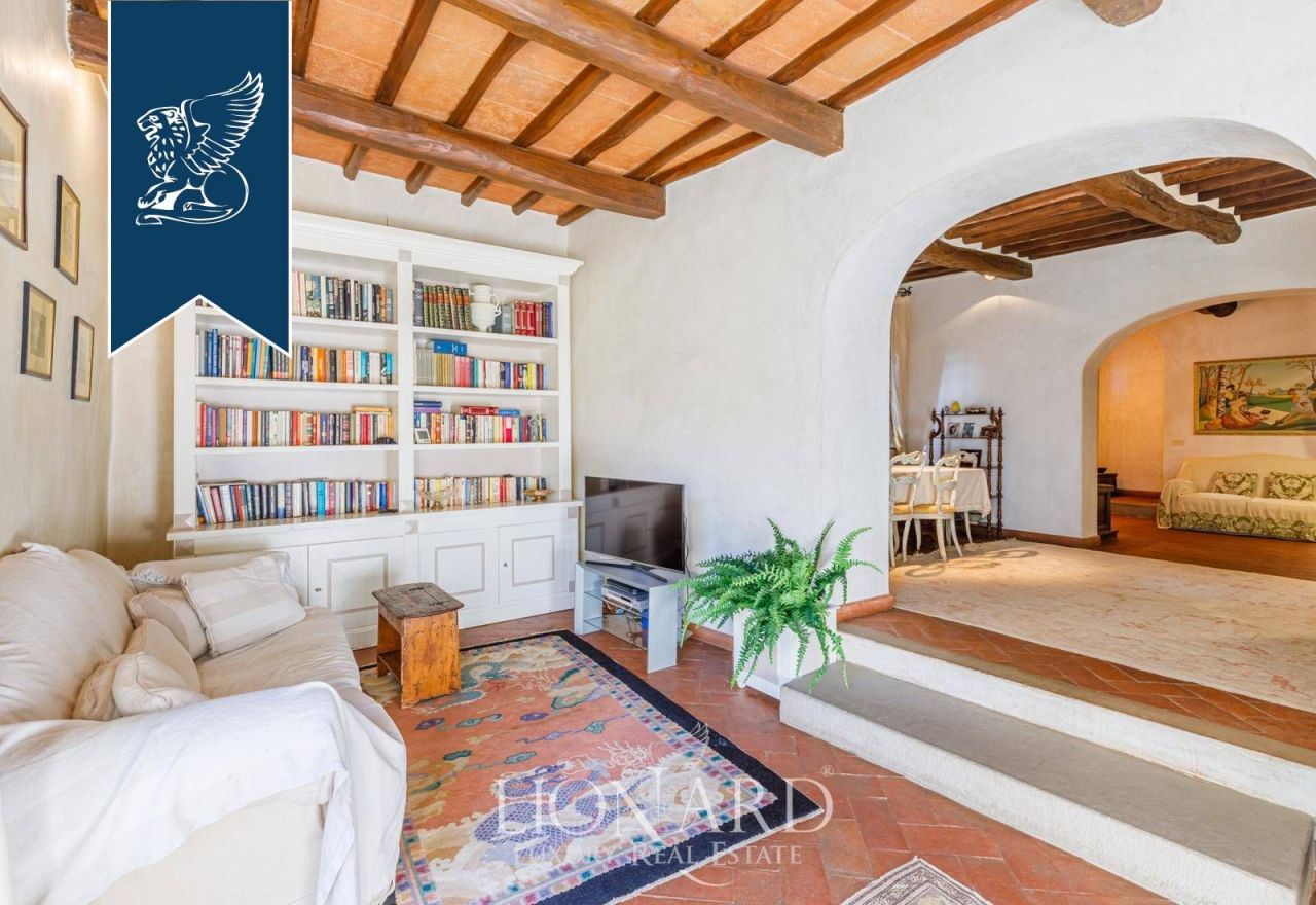 Вилла во Флоренции, Италия, 620 м² - фото 15