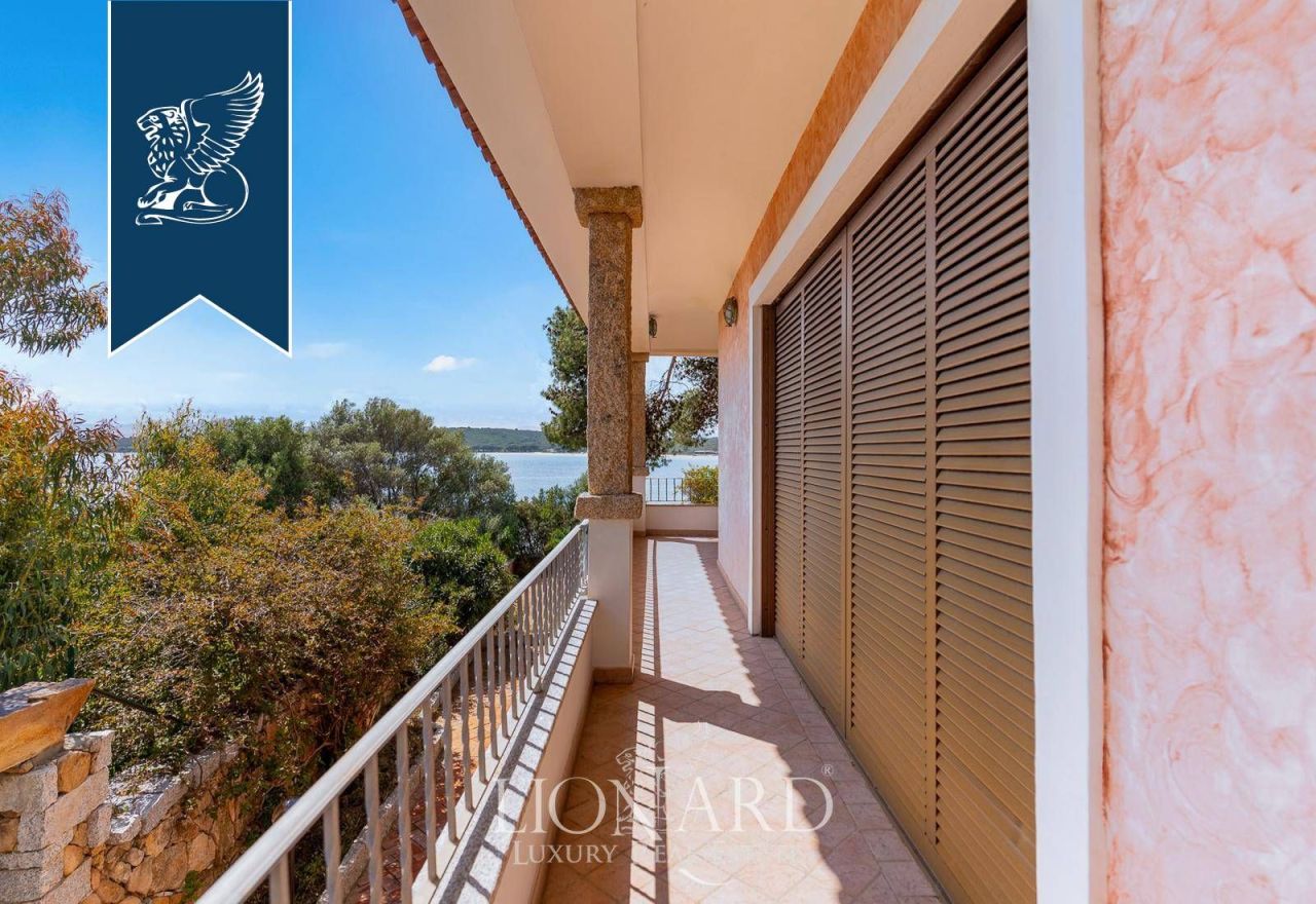 Вилла в Ольбии, Италия, 190 м² - фото 16