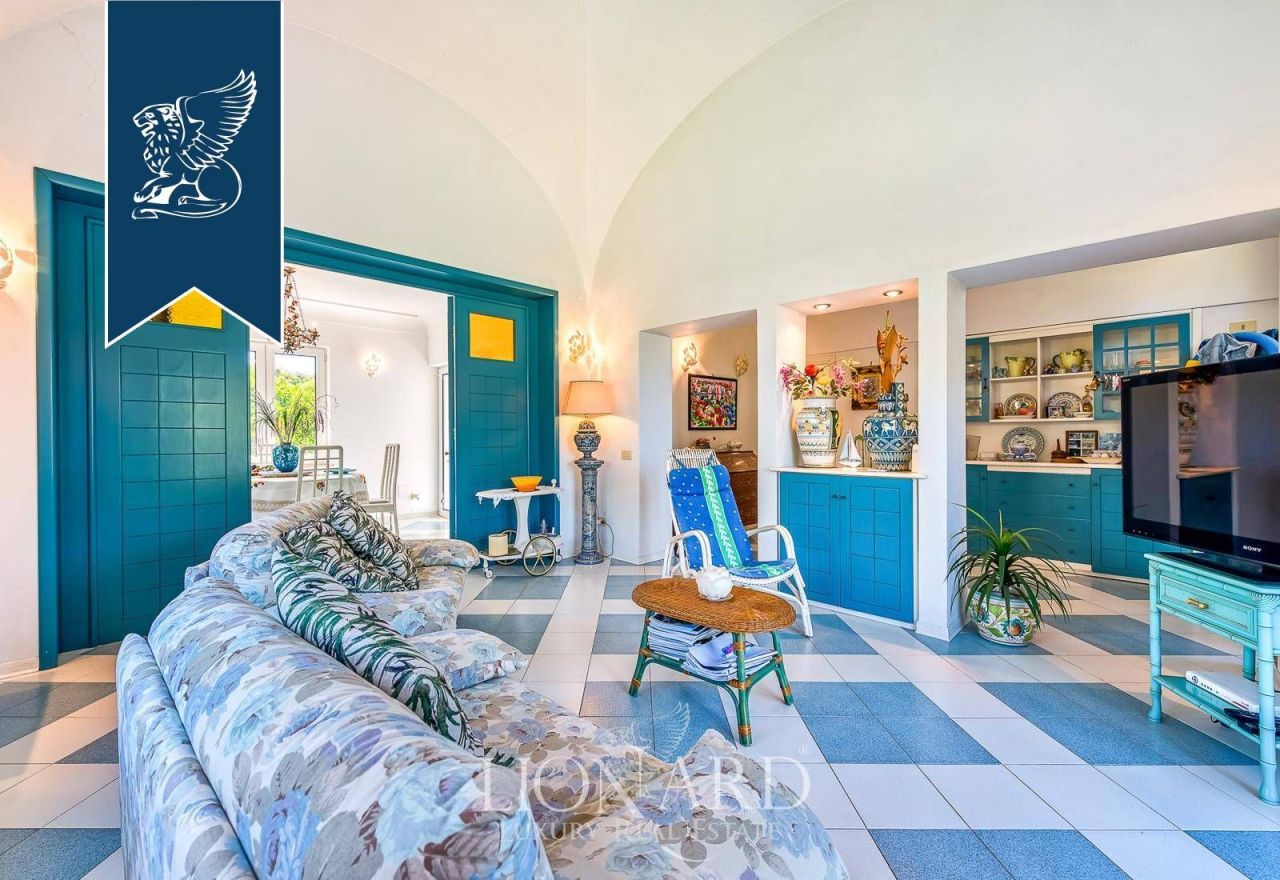 Вилла на Капри, Италия, 163 м² - фото 16