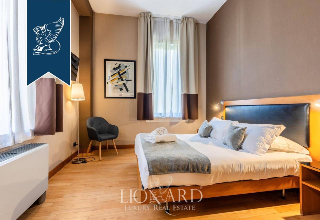 Отель, гостиница в Риме, Италия, 2 120 м² - фото 16