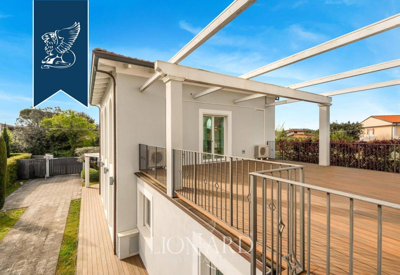 Вилла в Форте деи Марми, Италия, 670 м² - фото 16