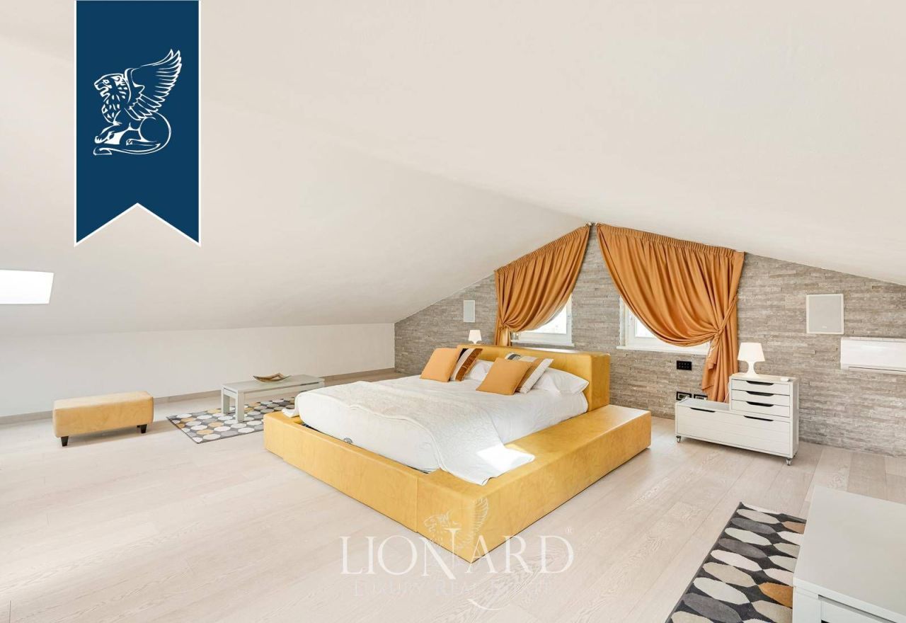 Вилла в Форте деи Марми, Италия, 670 м² - фото 17