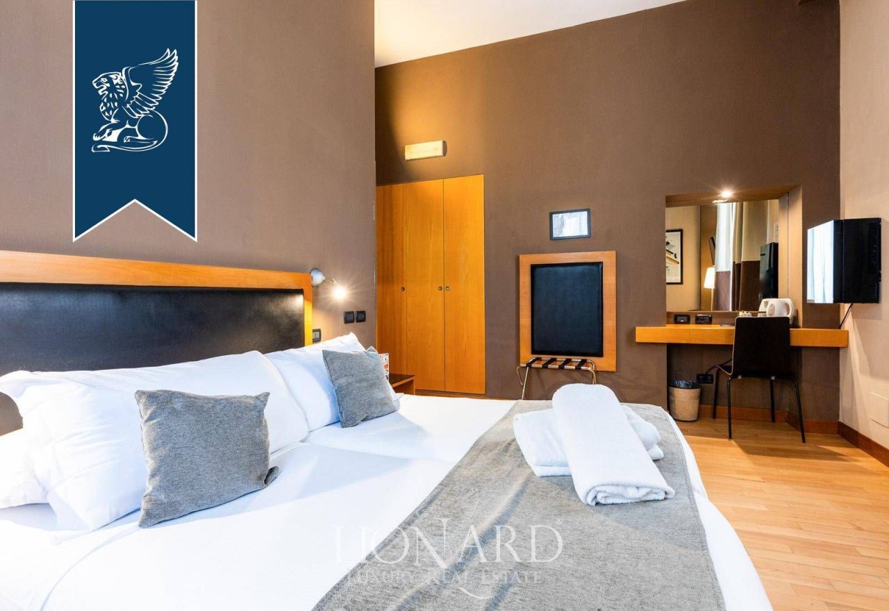 Отель, гостиница в Риме, Италия, 2 120 м² - фото 18