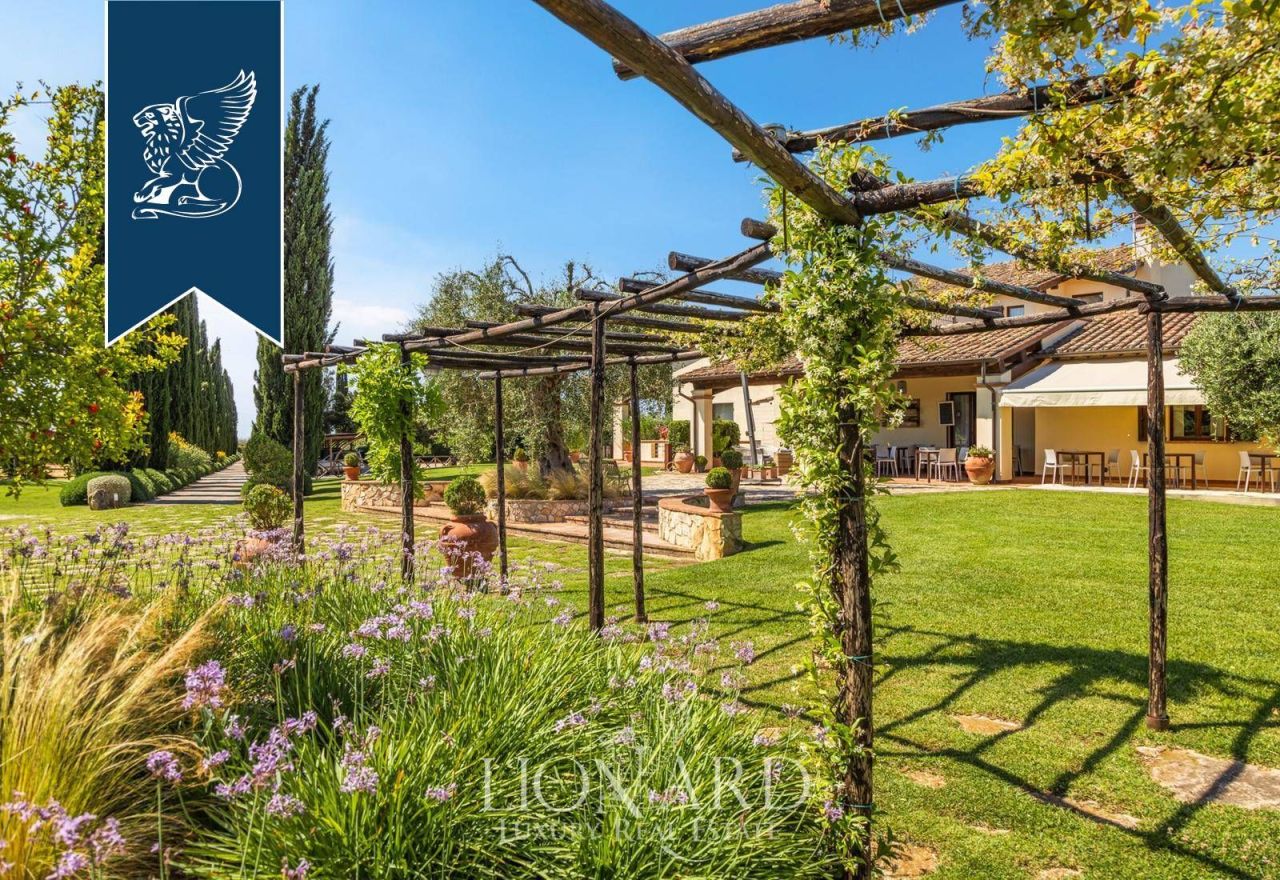 Ферма в Капальбио, Италия, 750 м² - фото 19