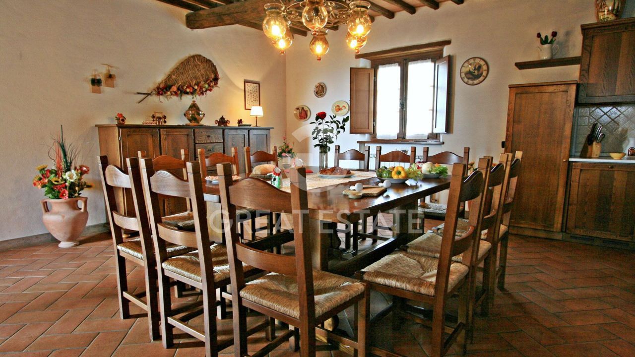 Дом в Вольтерре, Италия, 391.8 м² - фото 11