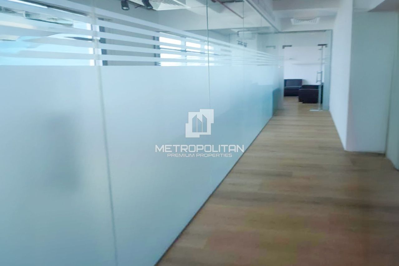 Офис в Дубае, ОАЭ, 100 м² - фото 9