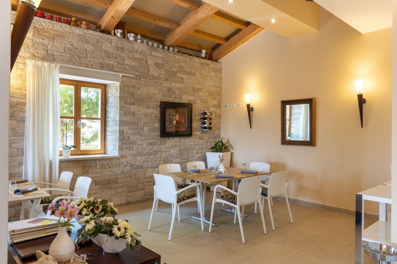 Офис в Пуле, Хорватия, 866 м² - фото 5