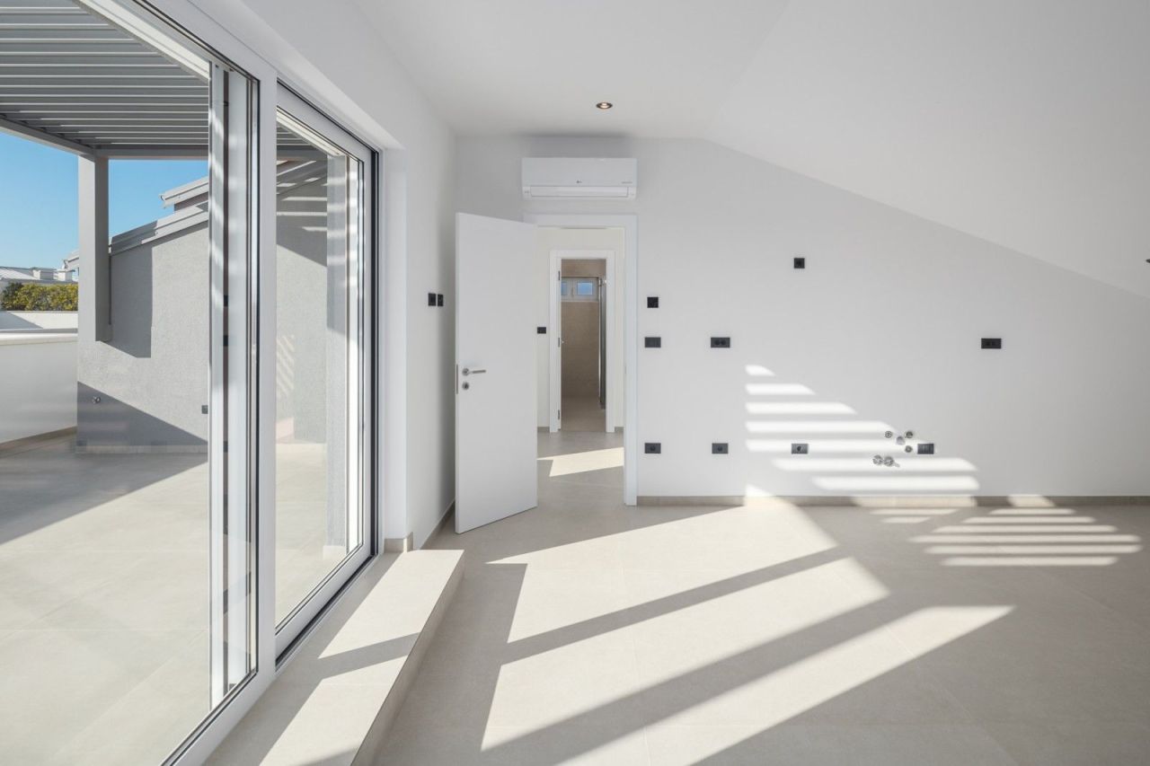 Квартира в Ровини, Хорватия, 209 м² - фото 8