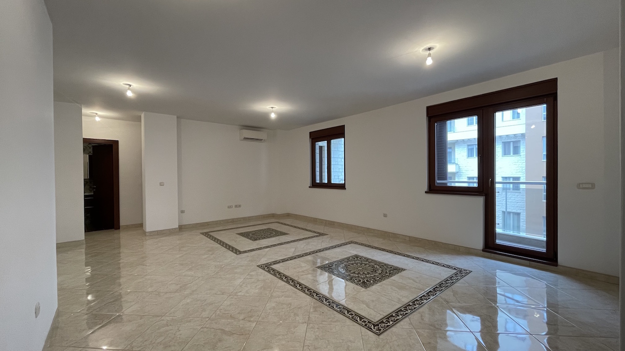 Квартира в Бечичи, Черногория, 99 м² - фото 1