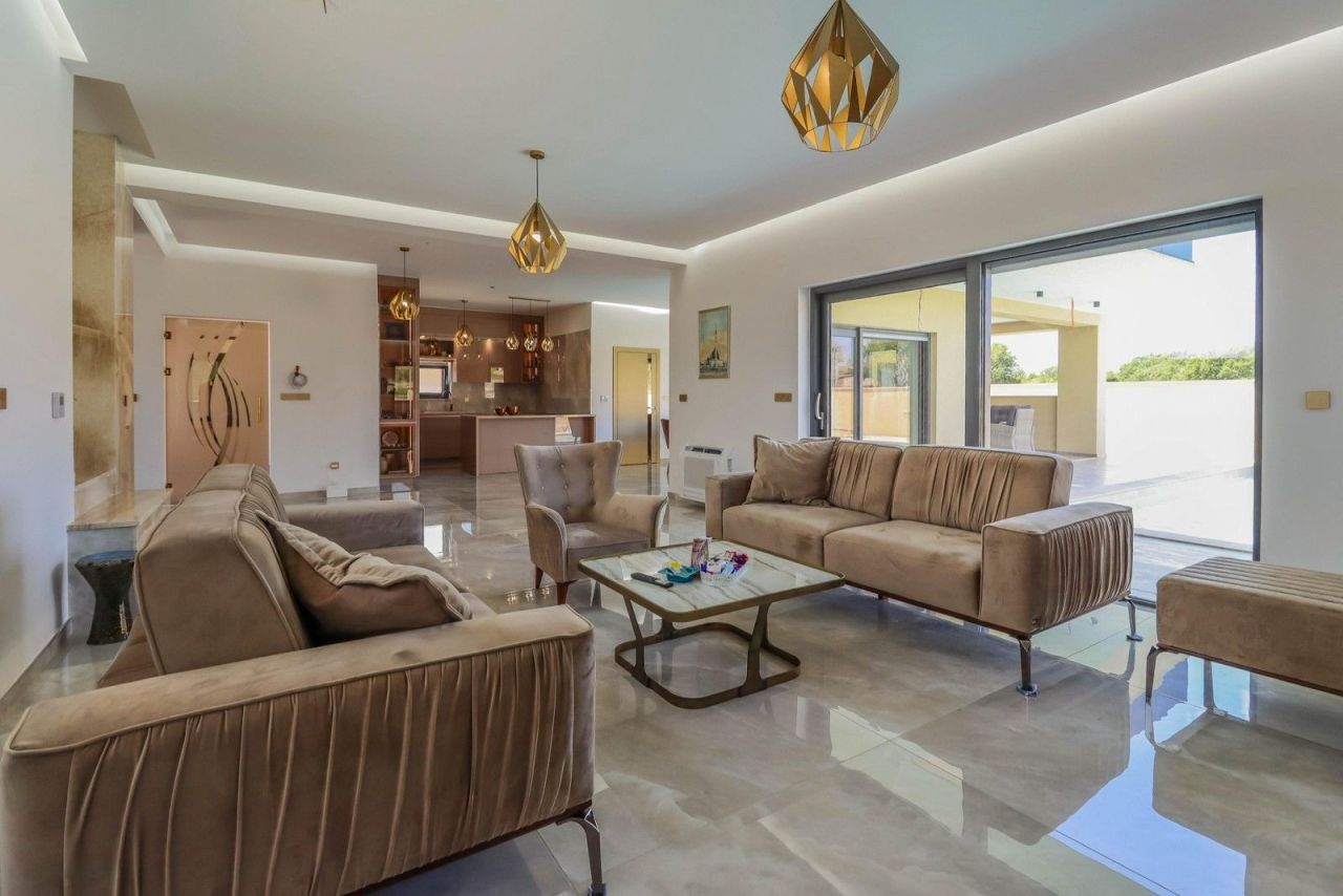 Дом в Пуле, Хорватия, 350 м² - фото 11