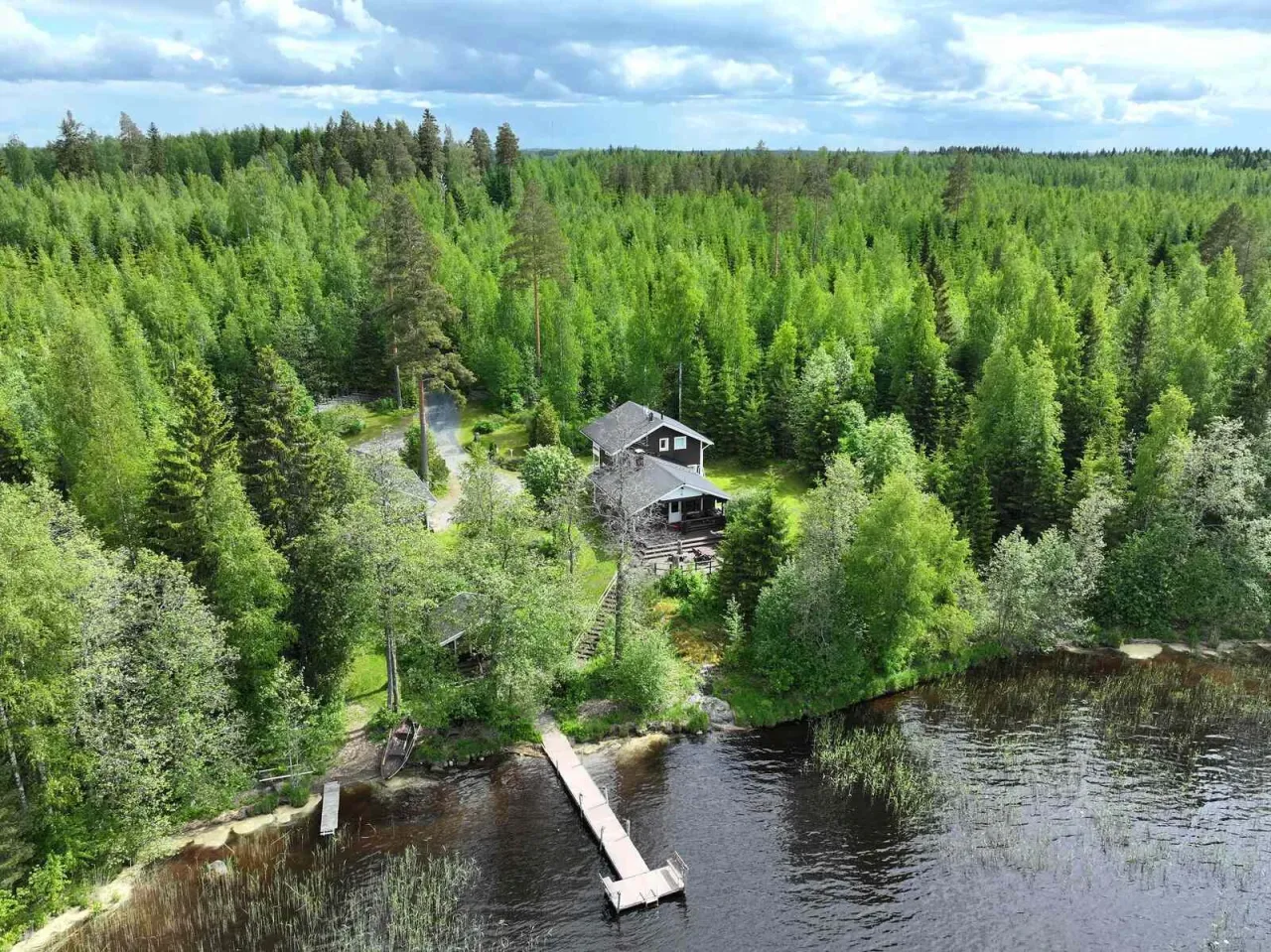 Коттедж в Иисалми, Финляндия, 181 м² - фото 1