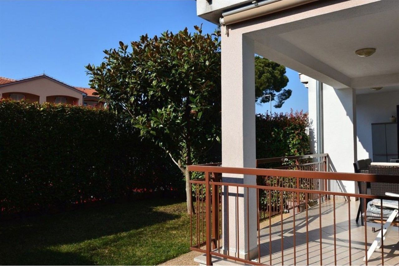 Квартира в Порече, Хорватия, 83 м² - фото 14