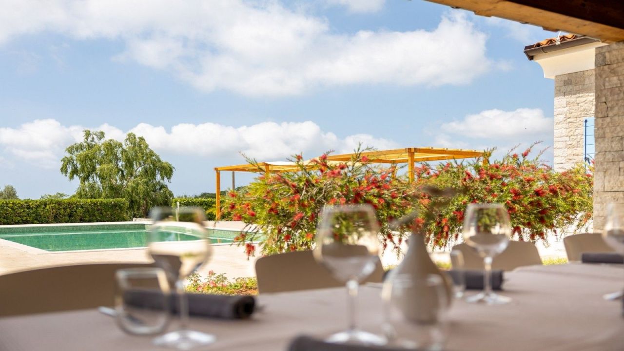 Офис в Пуле, Хорватия, 866 м² - фото 14