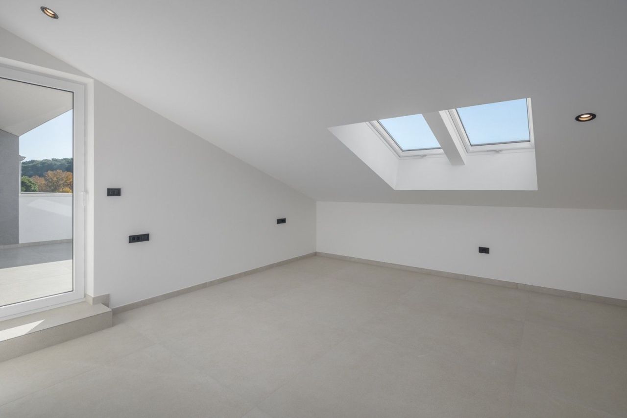 Квартира в Ровини, Хорватия, 170 м² - фото 15