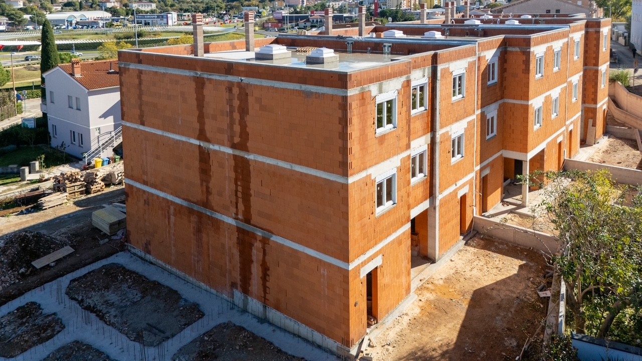 Квартира в Пуле, Хорватия, 77.49 м² - фото 17