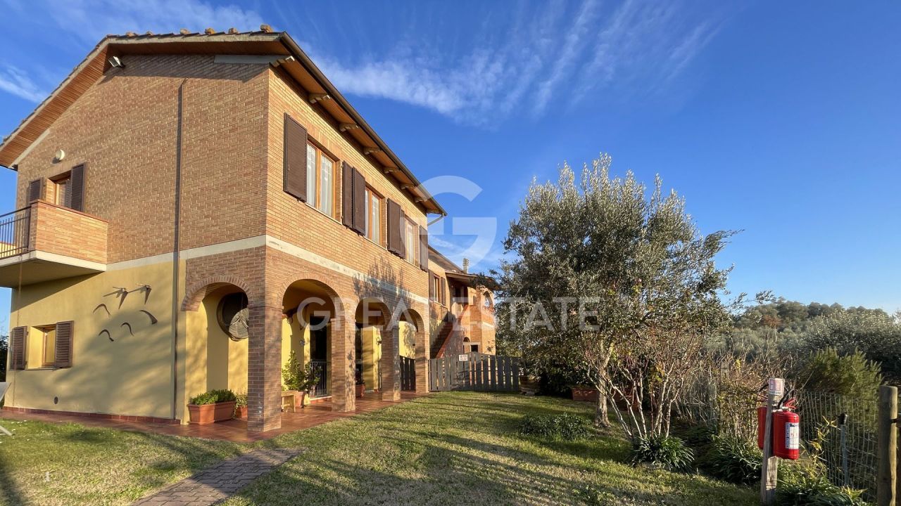 Дом в Монтепульчано, Италия, 639.85 м² - фото 8