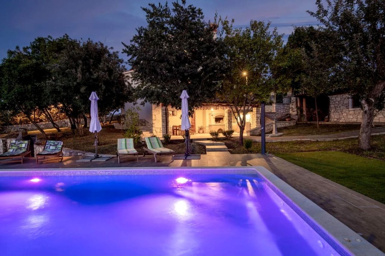 Вилла в Лабине, Хорватия, 200 м² - фото 6