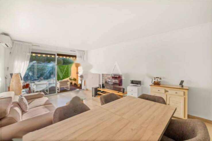 Квартира в Каннах, Франция, 56 м² - фото 2