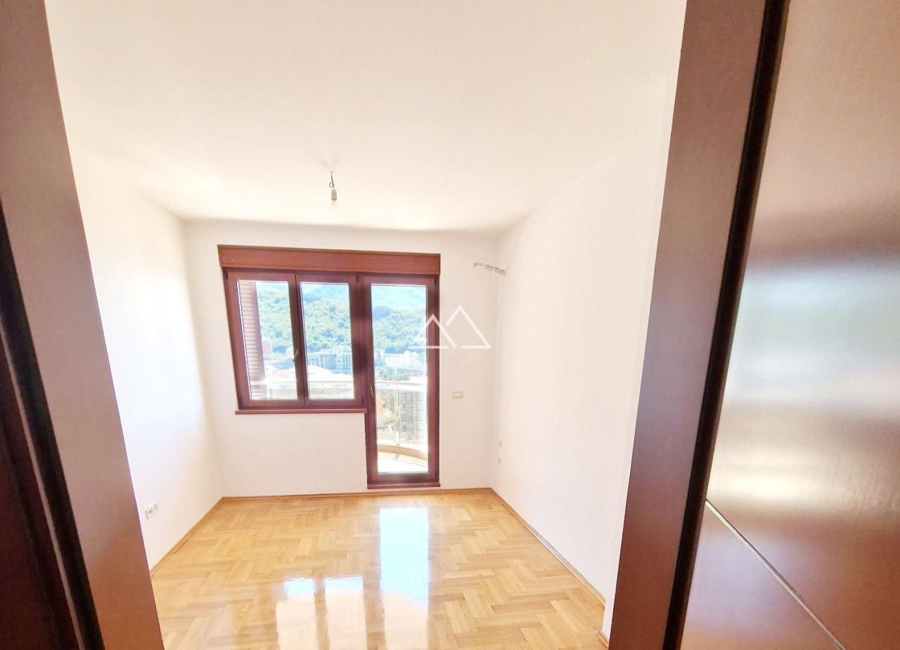 Апартаменты в Бечичи, Черногория, 103 м² - фото 4