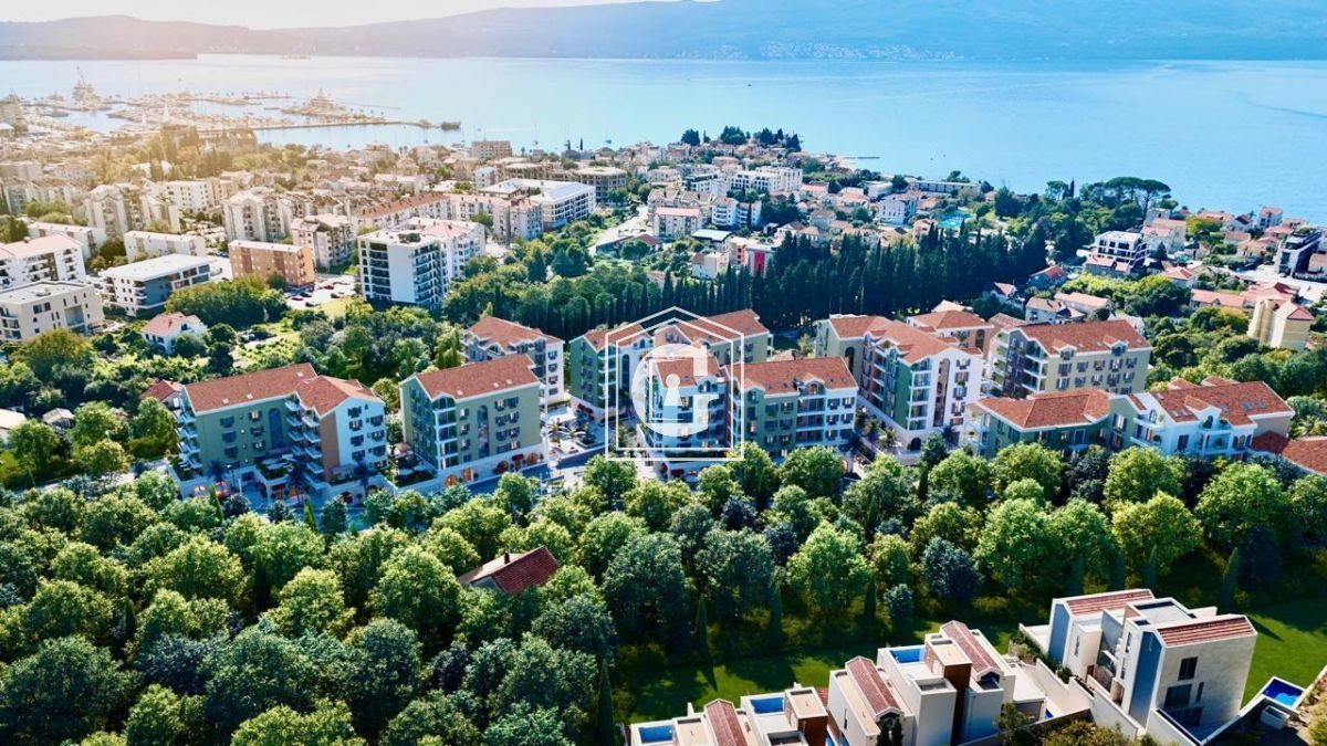 Апартаменты в Тивате, Черногория, 65 м² - фото 4