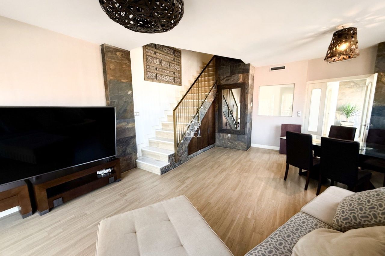 Пентхаус в Альморади, Испания, 160 м² - фото 1