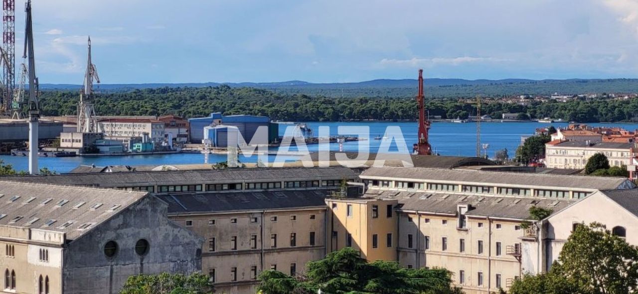 Апартаменты в Пуле, Хорватия, 70 м² - фото 2