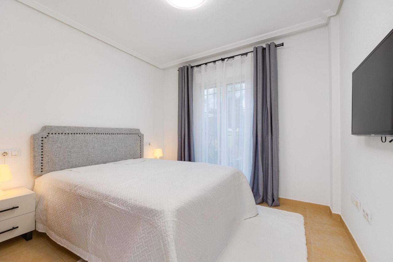 Бунгало в Торревьехе, Испания, 59 м² - фото 9