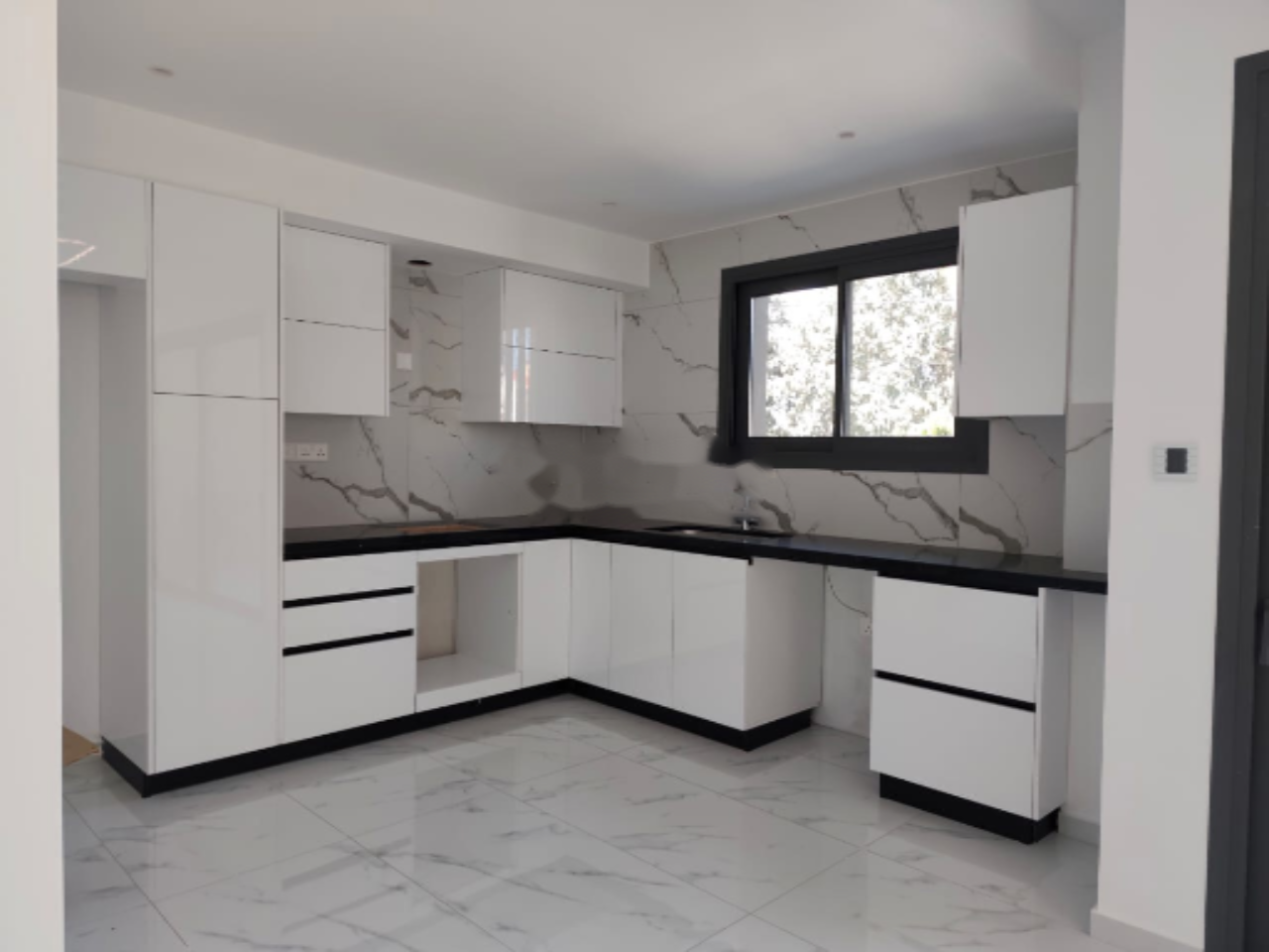 Квартира в Лимасоле, Кипр, 96 м² - фото 1