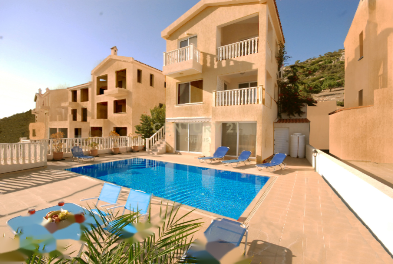 Квартира в Айос-Георгиос-Пейас, Кипр, 220 м² - фото 1