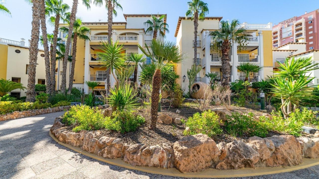 Квартира в Торревьехе, Испания, 73 м² - фото 1