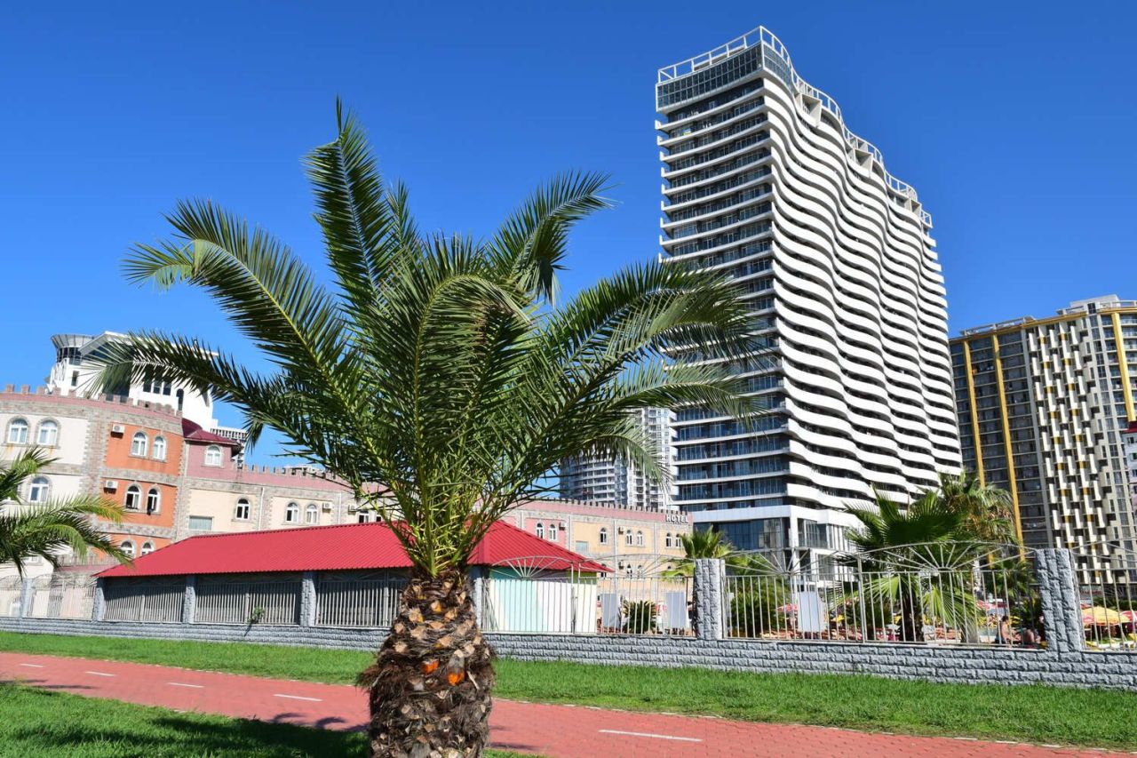 Отель, гостиница в Батуми, Грузия, 1 300 м² - фото 2