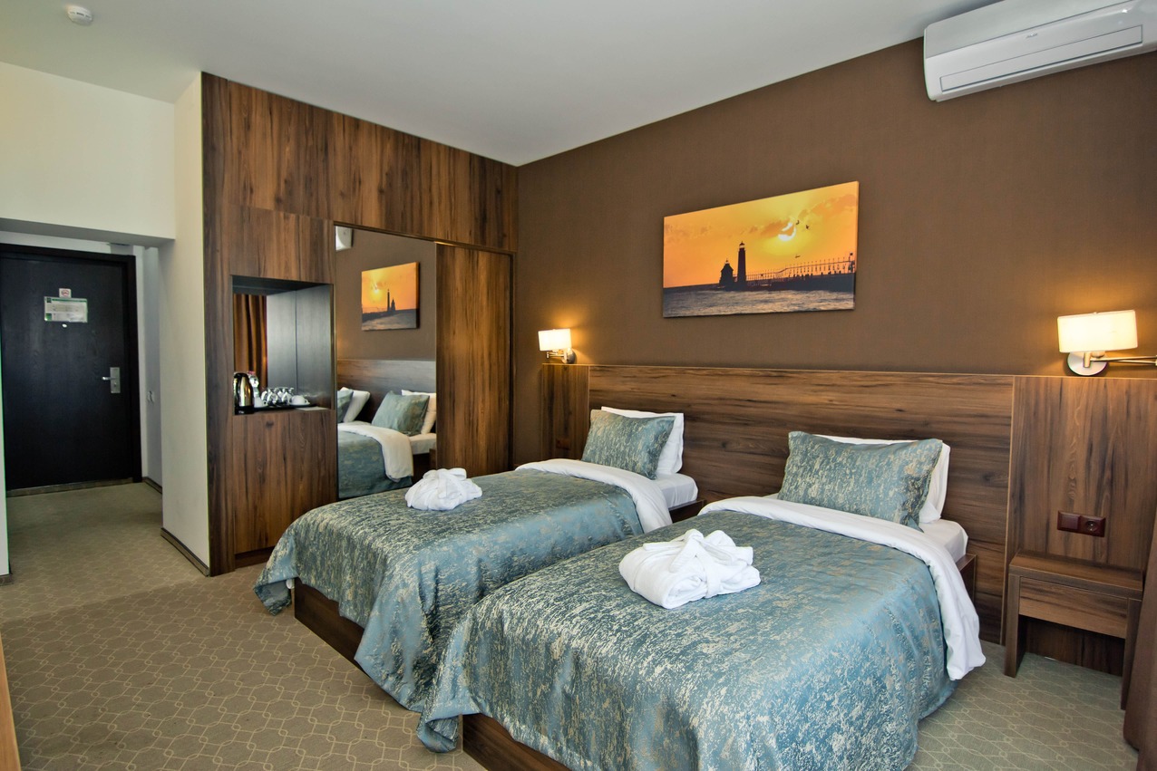 Отель, гостиница в Батуми, Грузия, 1 300 м² - фото 8