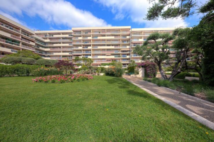 Квартира в Каннах, Франция, 36 м² - фото 1