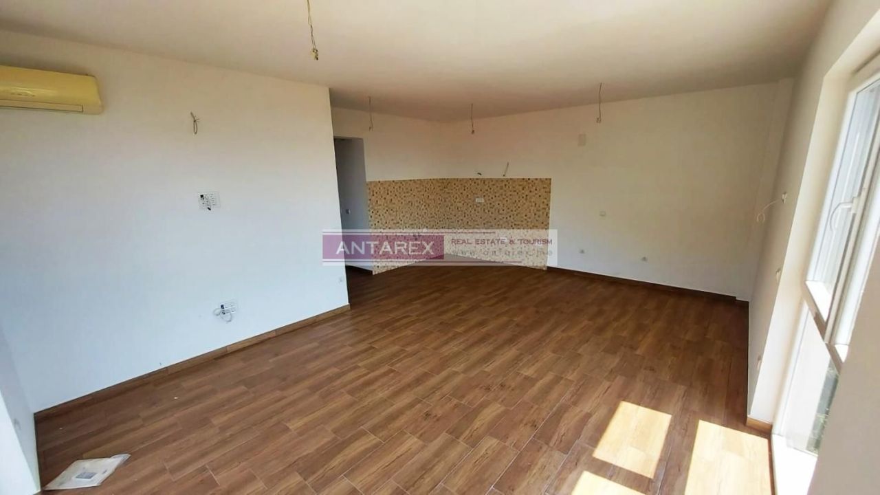 Апартаменты в Сутоморе, Черногория, 76 м² - фото 2