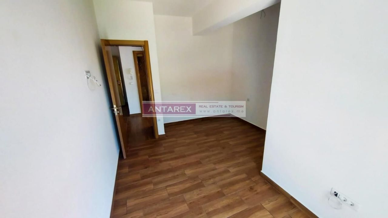 Апартаменты в Сутоморе, Черногория, 76 м² - фото 3