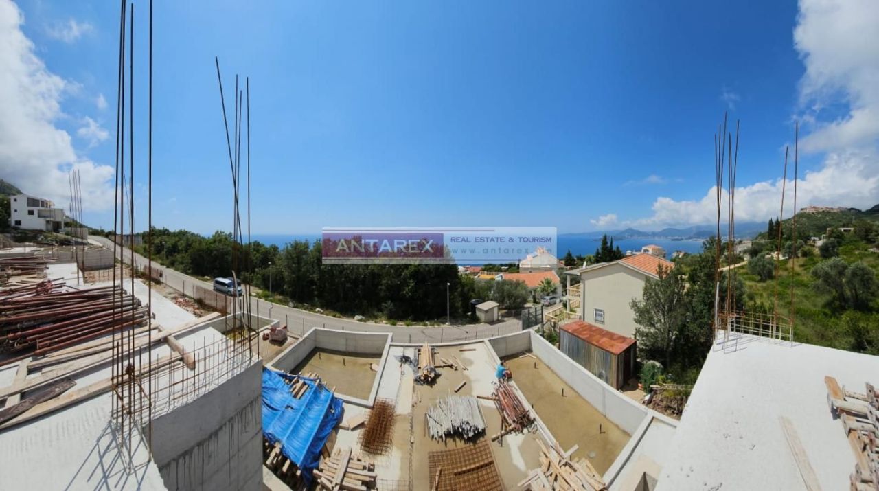 Вилла в Святом Стефане, Черногория, 270 м² - фото 6