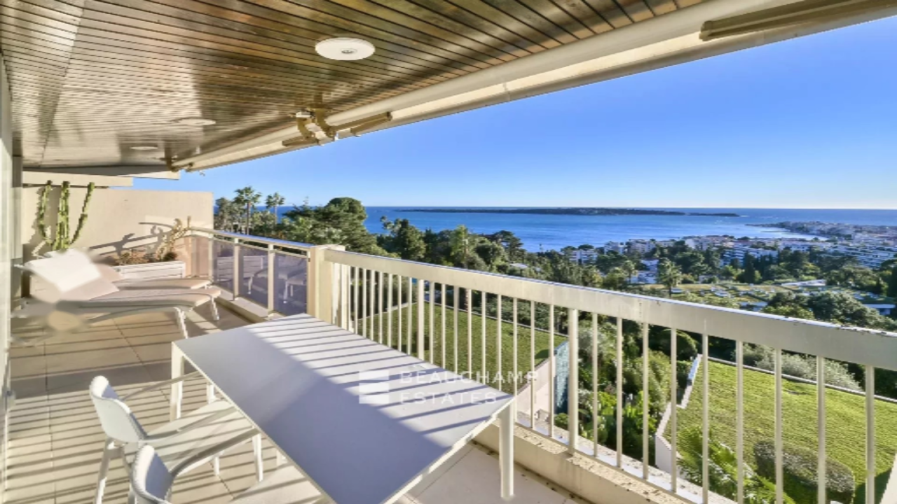 Квартира в Каннах, Франция, 125 м² - фото 2