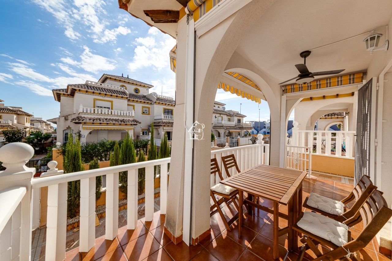 Шале в Кабо Роч, Испания, 115 м² - фото 1