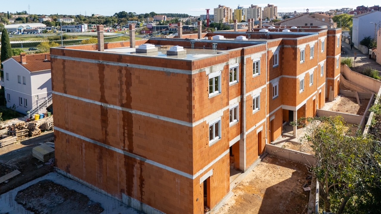 Квартира в Пуле, Хорватия, 80.38 м² - фото 19