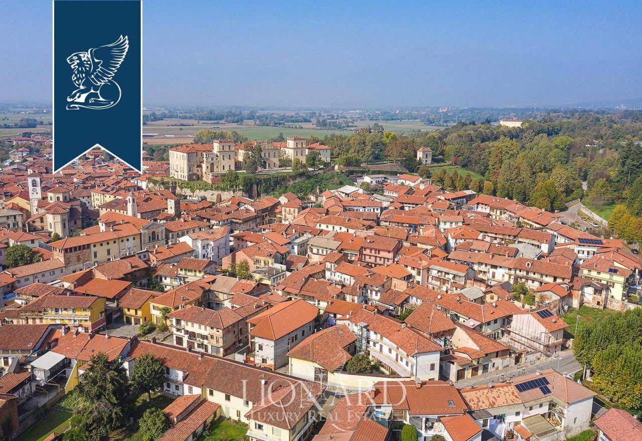 Замок в Турине, Италия, 7 540 м² - фото 6