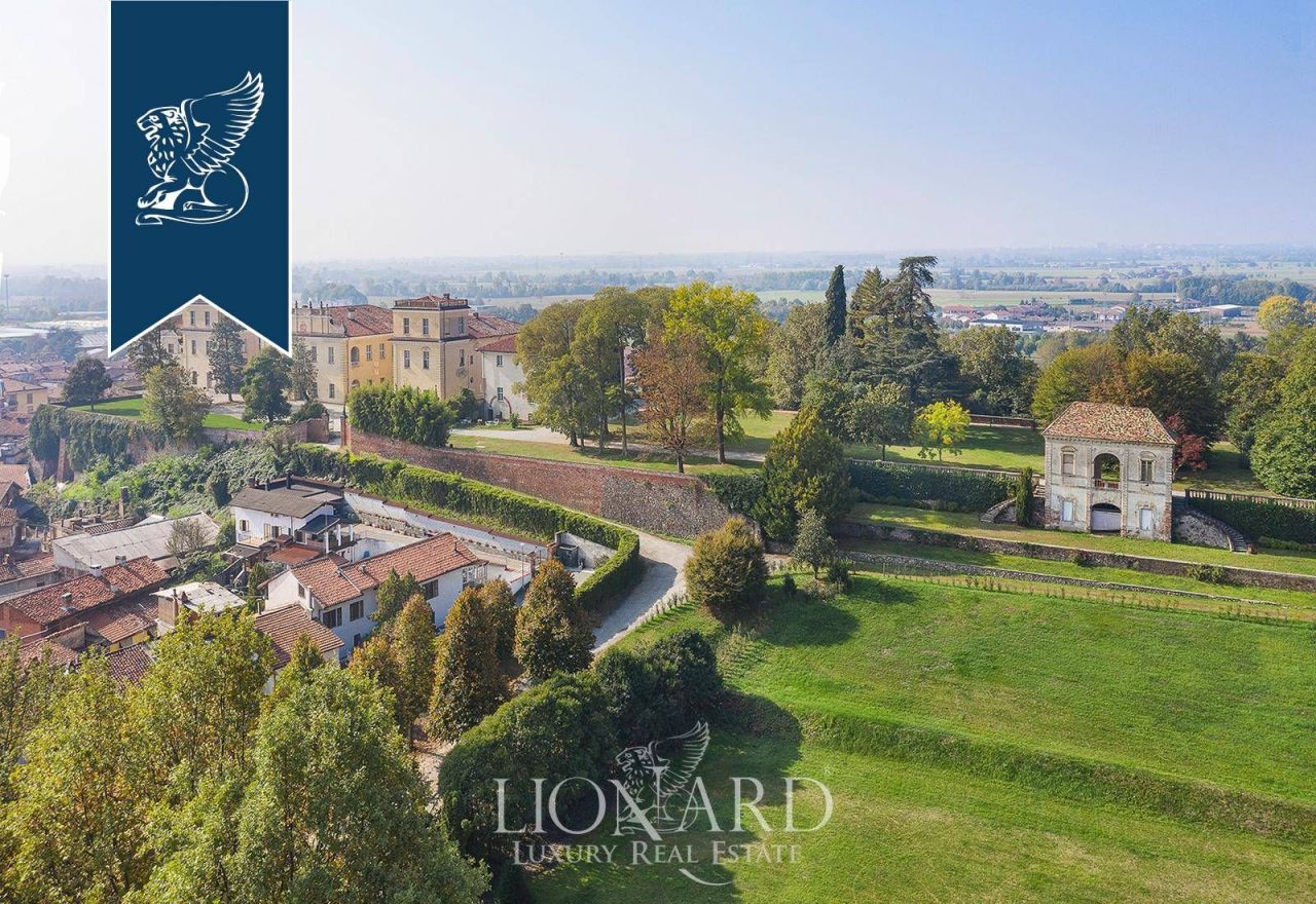 Замок в Турине, Италия, 7 540 м² - фото 9