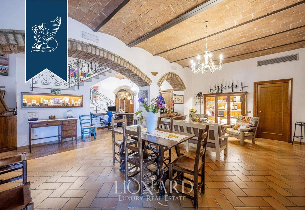 Ферма в Кьянчано-Терме, Италия, 3 550 м² - фото 10