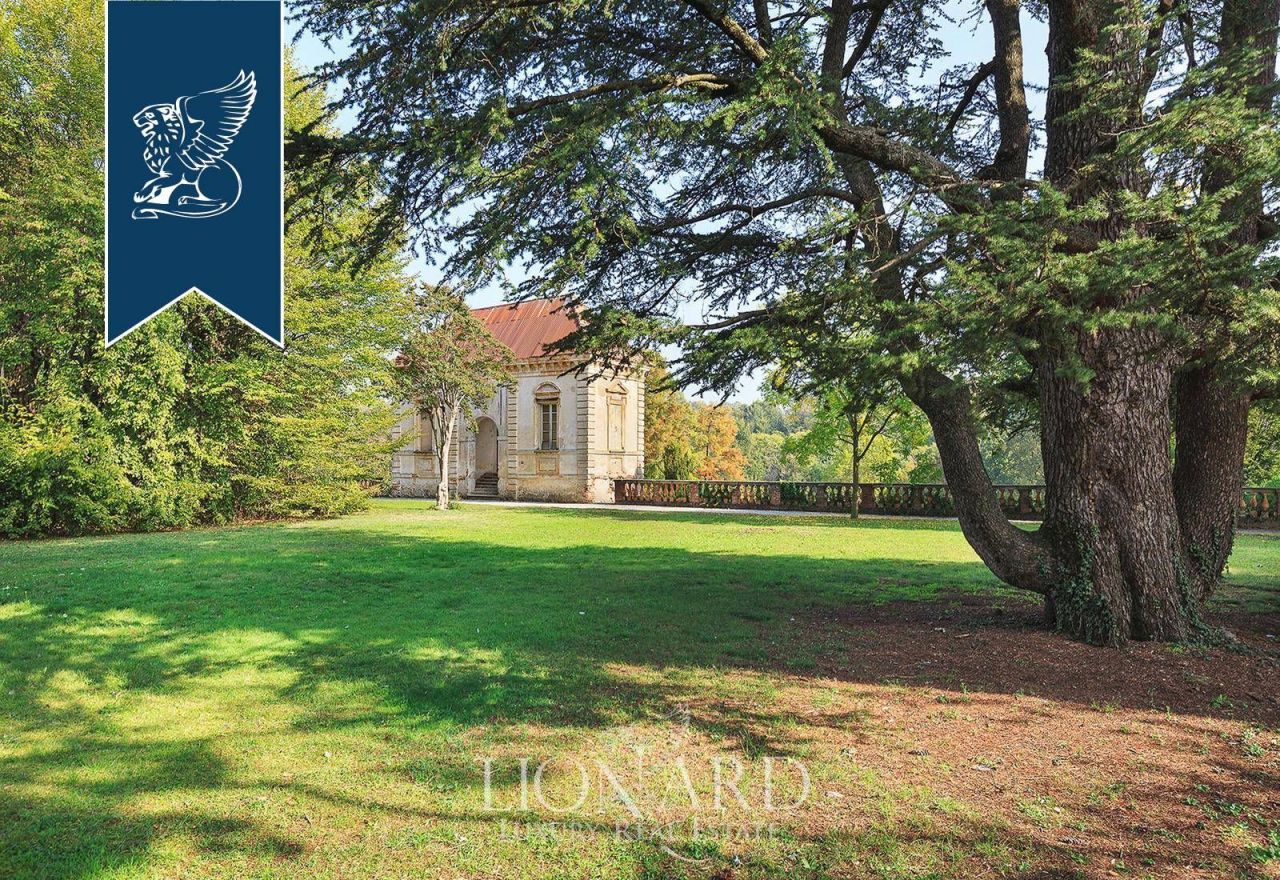 Замок в Турине, Италия, 7 540 м² - фото 12