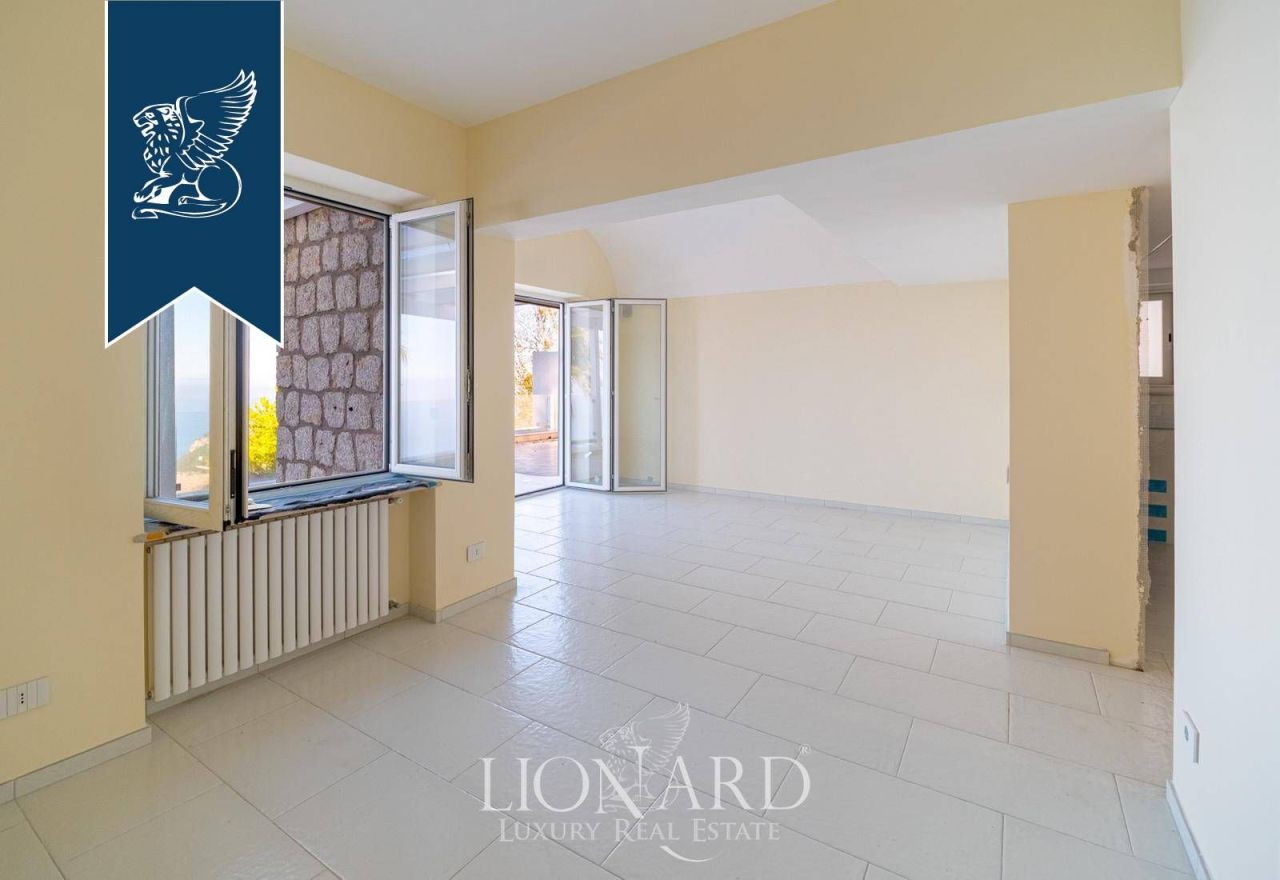 Вилла в Неаполе, Италия, 350 м² - фото 14